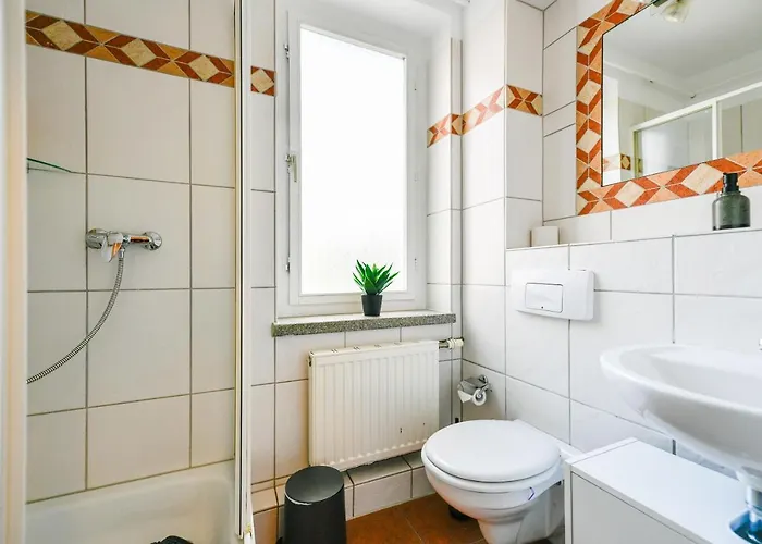 Fuerst-pueckler-apartment_bis 6 Personen_waschmaschine_kueche_2x Parkplaetze_terrasse_netflix Chociebuż